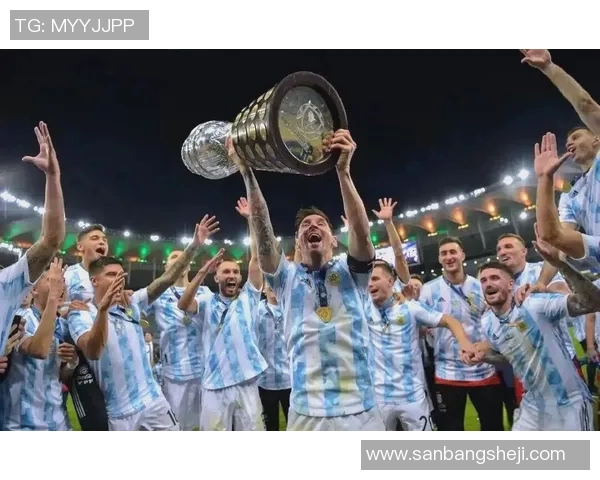 姓索的足球明星们的辉煌历程与精彩瞬间回顾